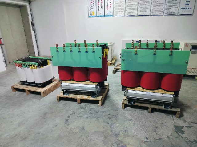 洛浦KS11-1000KVA矿用变压器